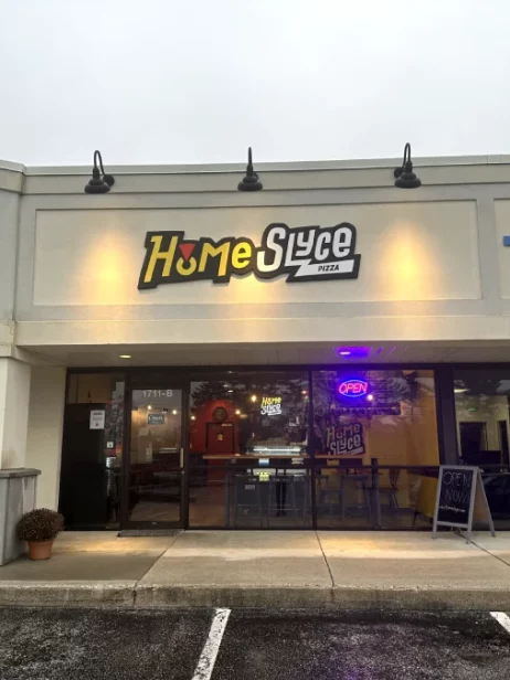 HomeSlyce Luthervile front